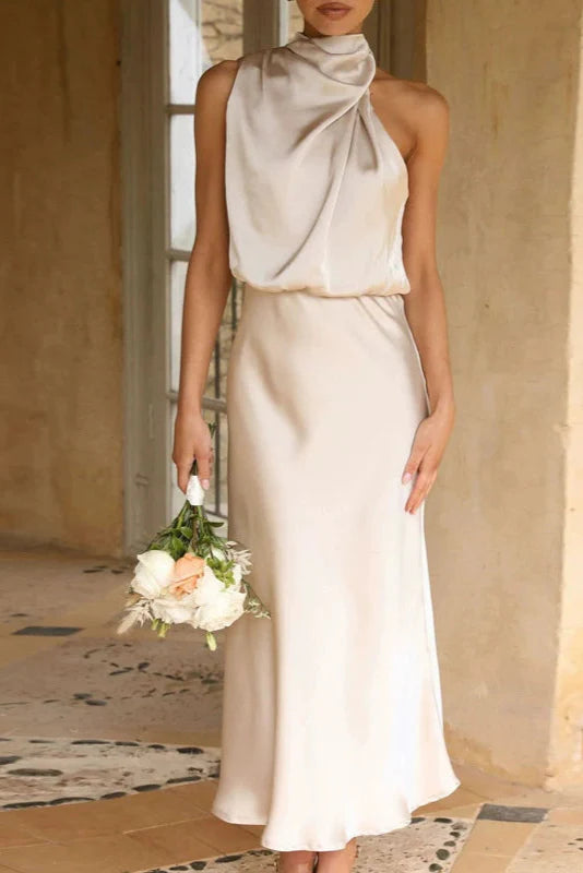 Benthe - Lange Satijnen Jurk met Halternek